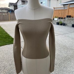 Zara off shoulder Longsleeve